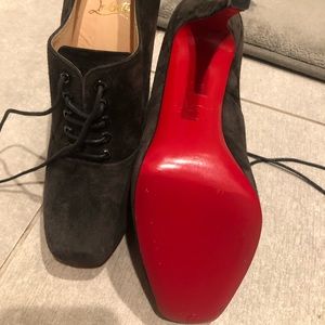 Christian Louboutin black lace up ankle 39.5.
